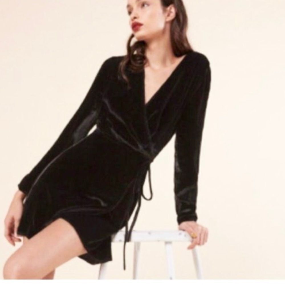Reformation Bria Black Velvet  Long Sleeve Mini Wrap Cocktail Dress Size Small
